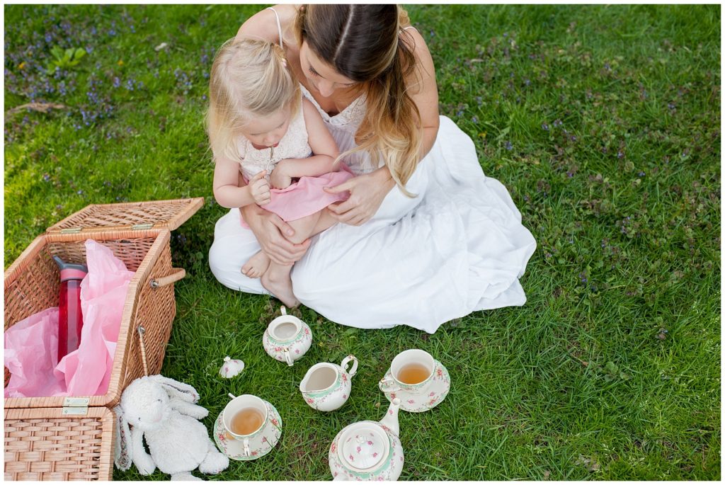 Lyndale Park Rose Gardens by Karen Feder Photography