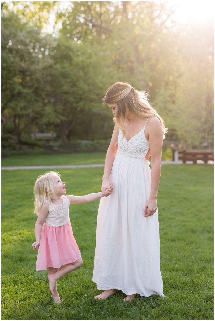 Lyndale Park Rose Gardens by Karen Feder Photography
