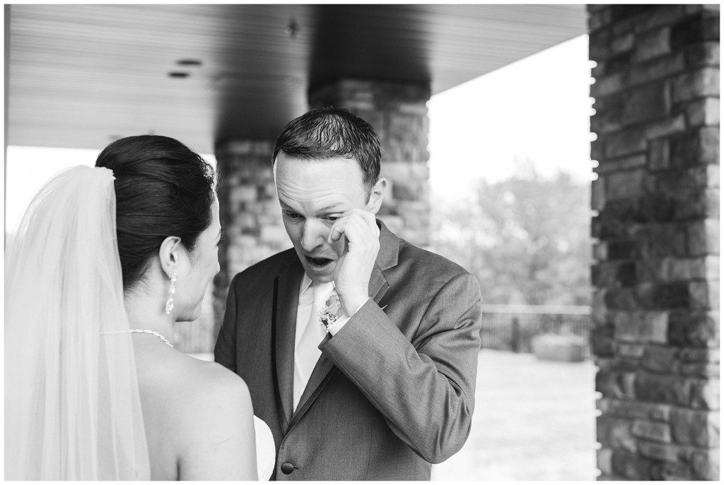 Misissippi Gardens Rainy spring wedding Copyright of Karen Feder Photography 2017 www.karenfederphotography.com