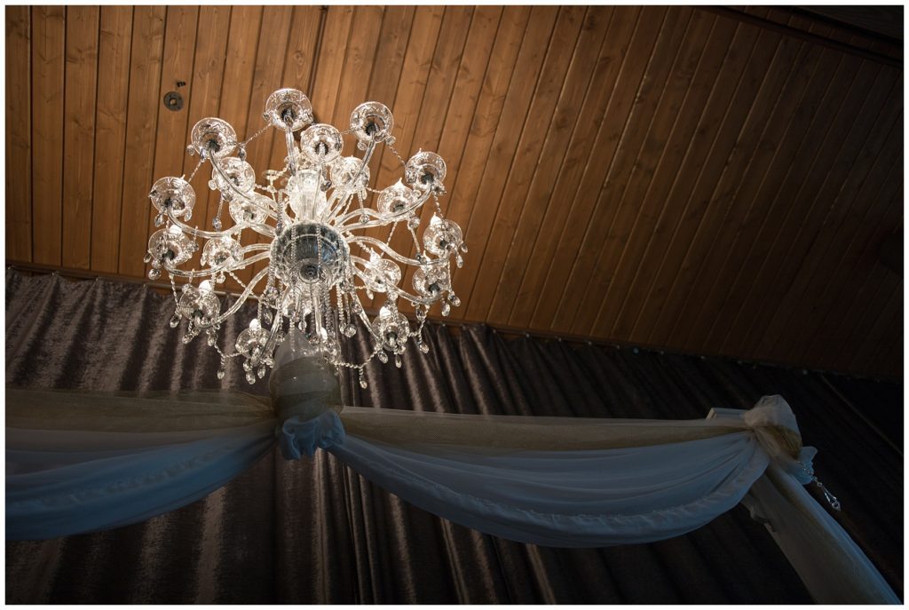 Misissippi Gardens Rainy spring wedding Copyright of Karen Feder Photography 2017 www.karenfederphotography.com