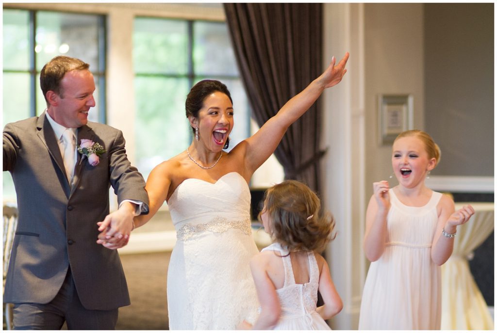 Misissippi Gardens Rainy spring wedding Copyright of Karen Feder Photography 2017 www.karenfederphotography.com