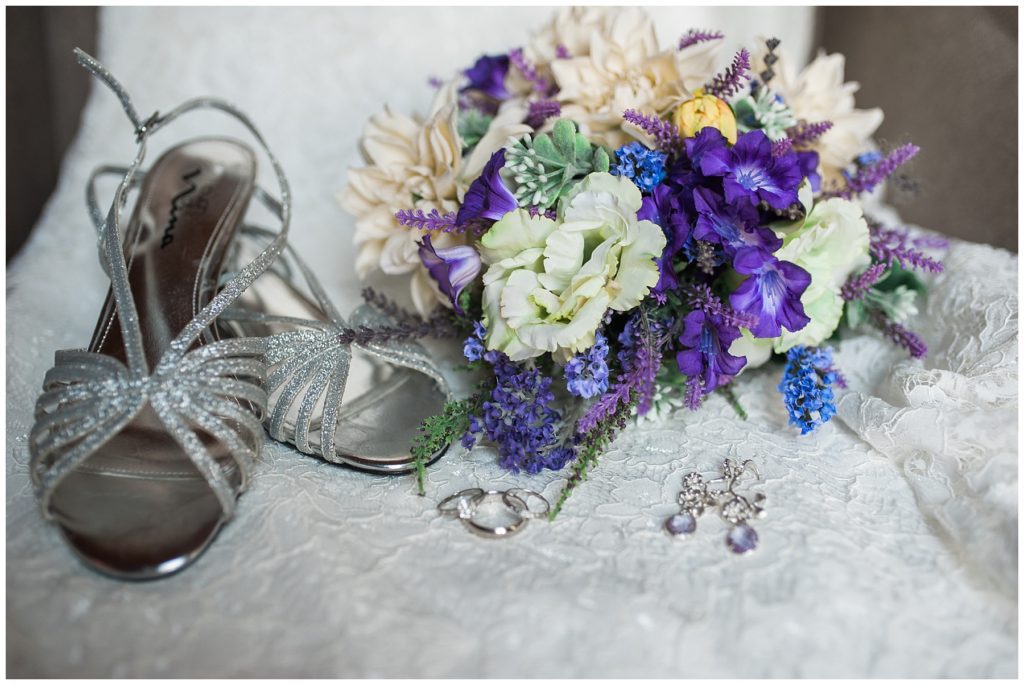 Minnesota lavendar countryside wedding by Karen Feder Photography www.karenfederphotography.com