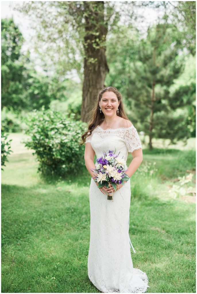 Minnesota lavendar countryside wedding by Karen Feder Photography www.karenfederphotography.com