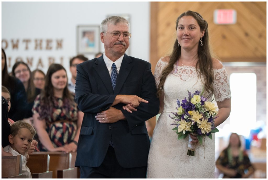 Minnesota lavendar countryside wedding by Karen Feder Photography www.karenfederphotography.com