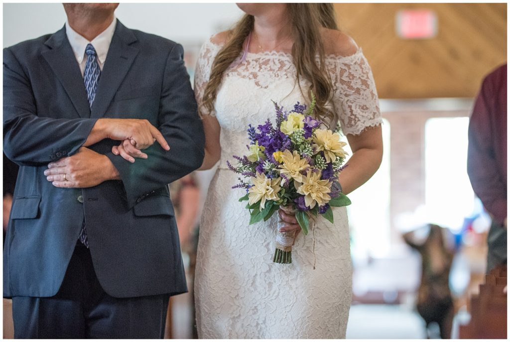 Minnesota lavendar countryside wedding by Karen Feder Photography www.karenfederphotography.com