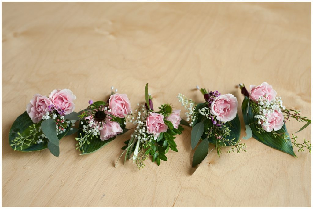 Elegant Pastel Wildflower wedding at Rochester Art Center www.karenfederphotography.com