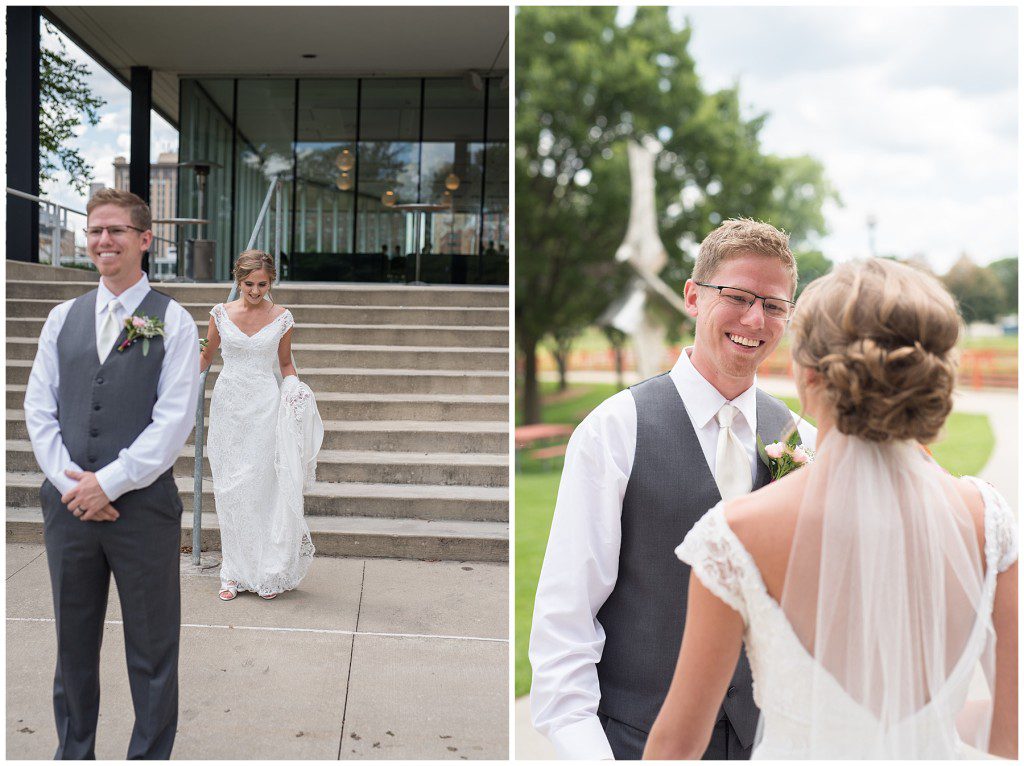 Elegant Pastel Wildflower wedding at Rochester Art Center www.karenfederphotography.com