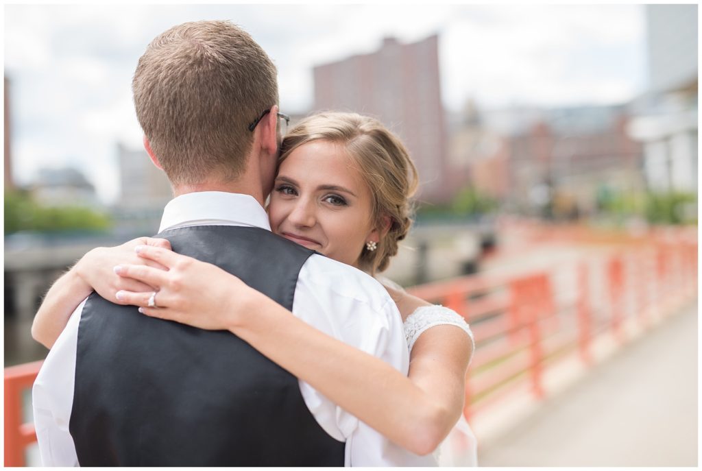 Elegant Pastel Wildflower wedding at Rochester Art Center www.karenfederphotography.com