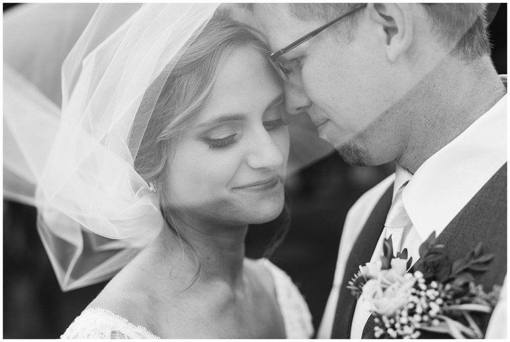 Elegant Pastel Wildflower wedding at Rochester Art Center www.karenfederphotography.com
