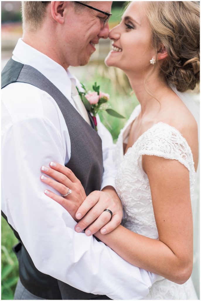 Elegant Pastel Wildflower wedding at Rochester Art Center www.karenfederphotography.com