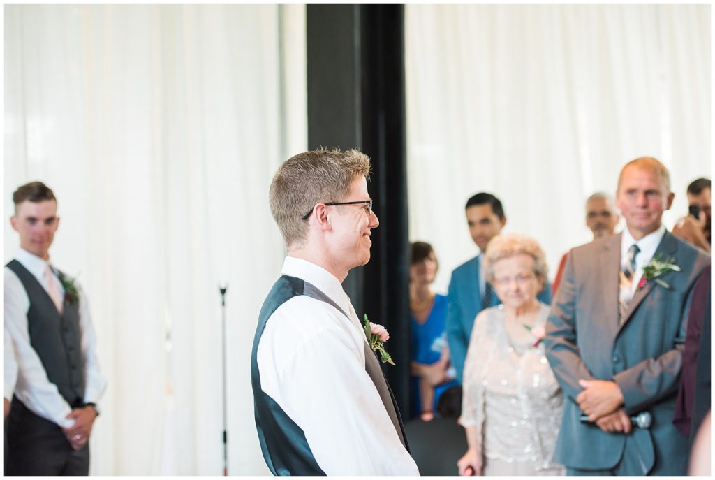 Rochester Art Center Wedding www.karenfederphotography.com