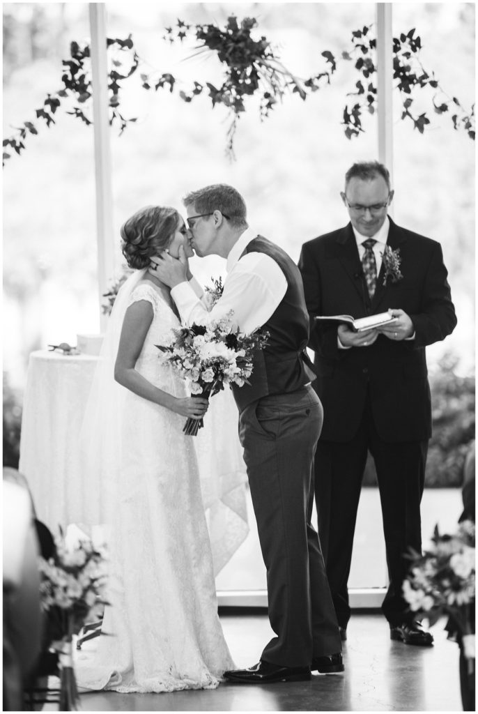 Rochester Art Center Wedding www.karenfederphotography.com