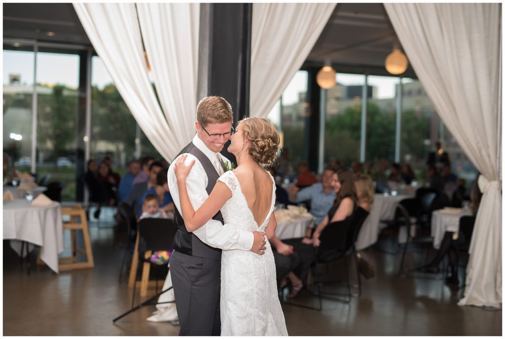 Elegant Pastel Wildflower wedding at Rochester Art Center www.karenfederphotography.com