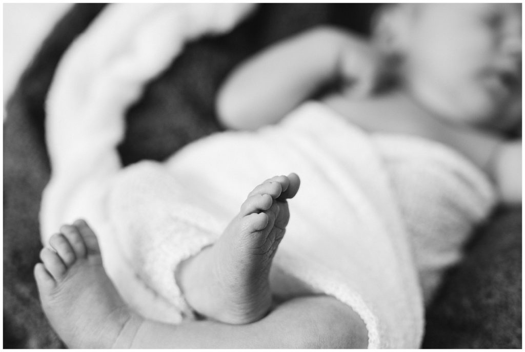 Saint Paul Lifestyle Newborn Session by Karen Feder Photography www.karenfederphotography.com