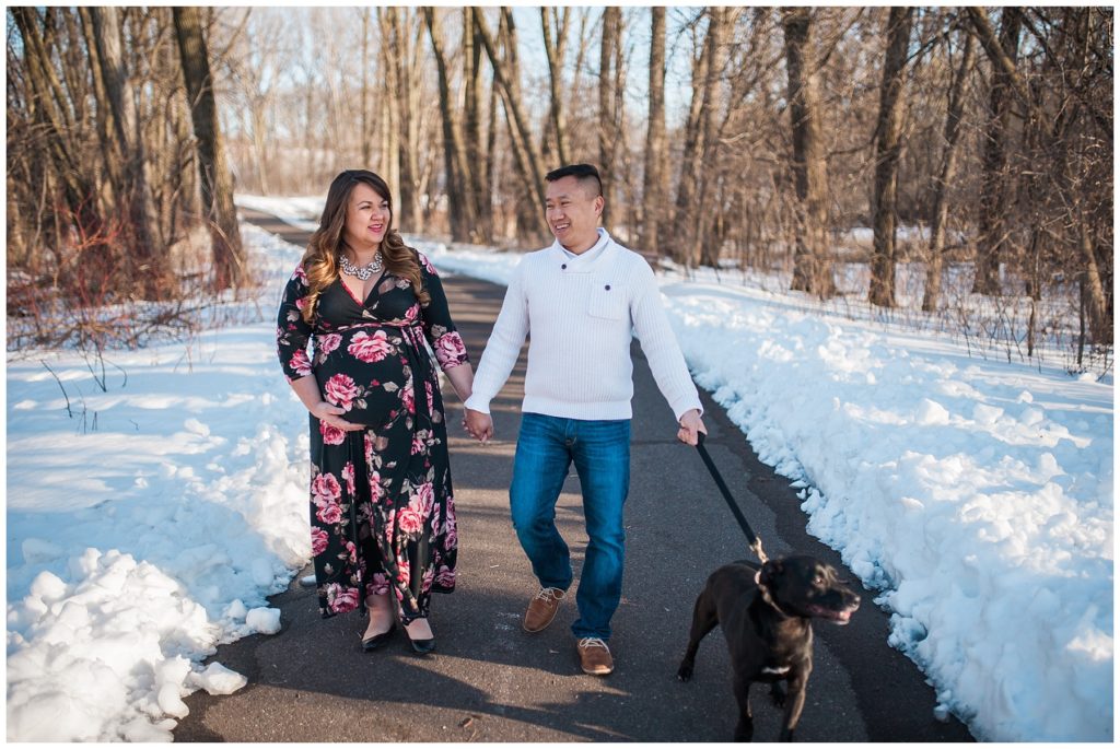 Snow maternity session with dog by Karen Feder Photography www.karenfederphotography.com