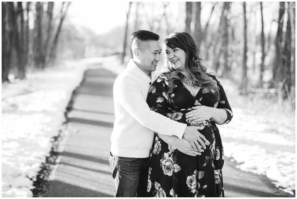 Snow maternity session by Karen Feder Photography www.karenfederphotography.com