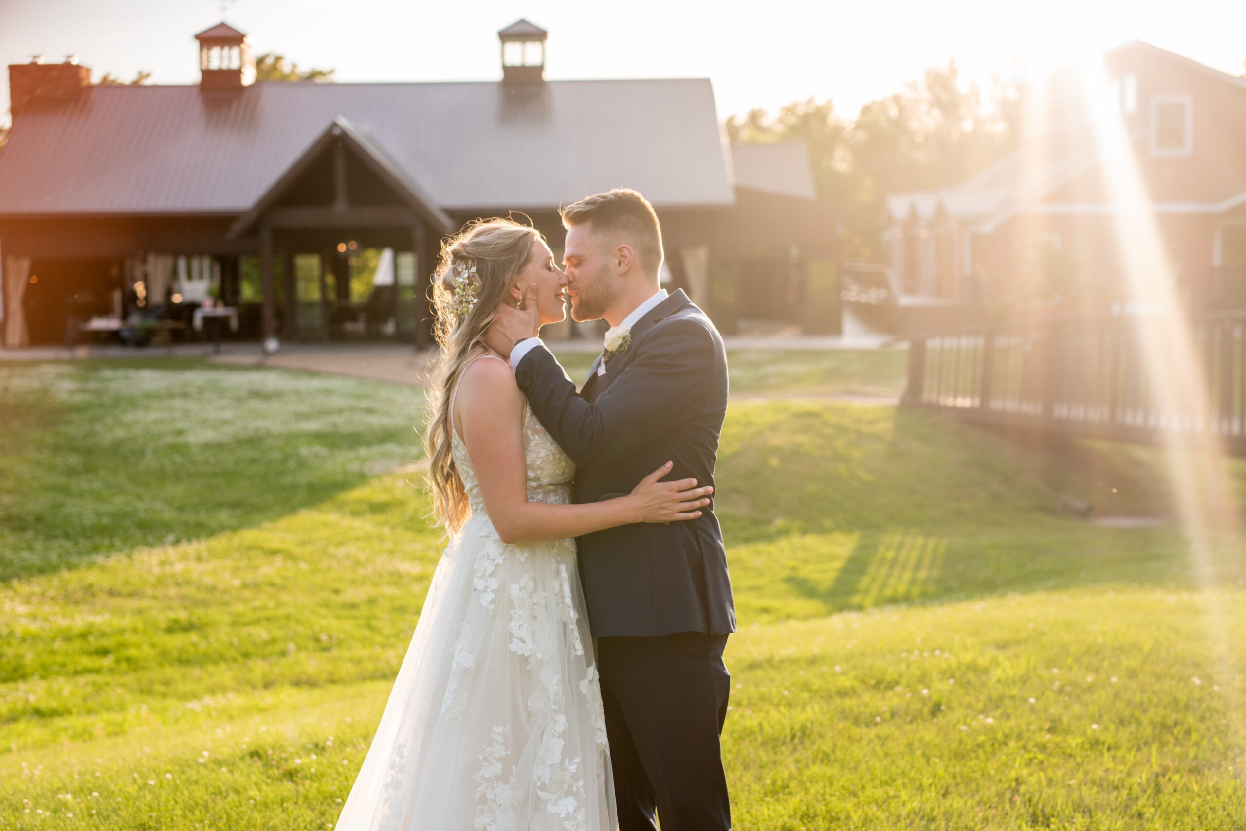 Hope Glen Farm summer wedding